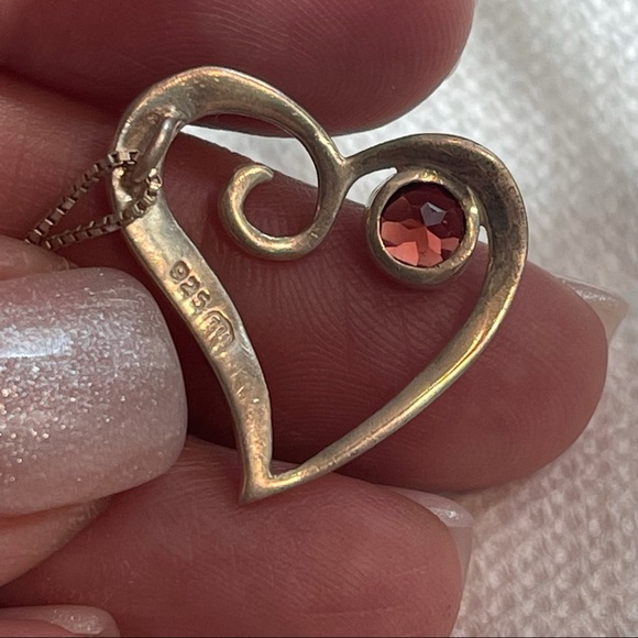 .925 Sterling Silver heart Necklace/Pendant - Picture 4 of 5